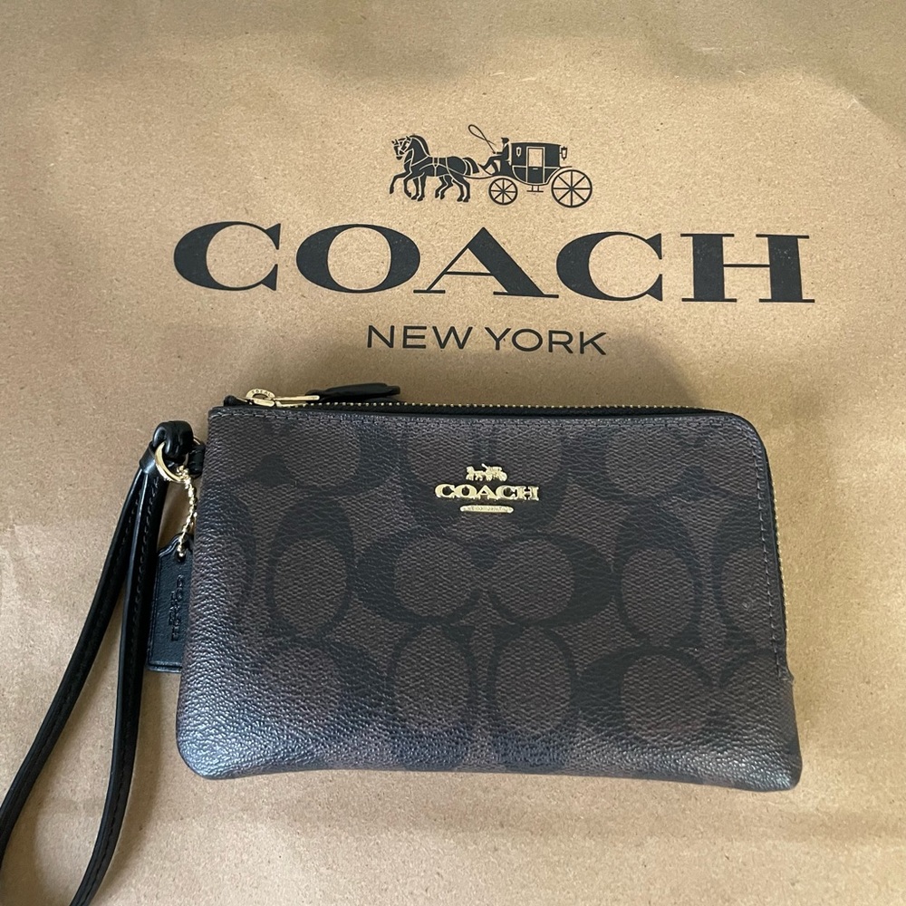 Coach Signature Double Zip Wristlet